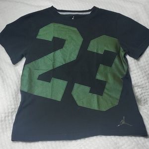 Boys size Medium Jordan shirt